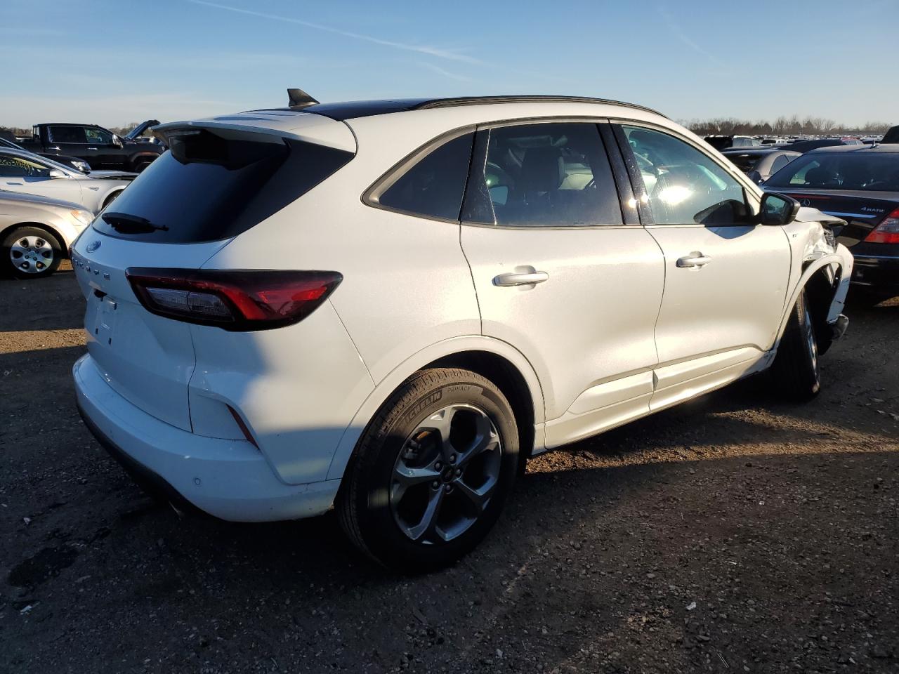 2023 FORD ESCAPE ST LINE VIN:1FMCU0MN4PUB14833