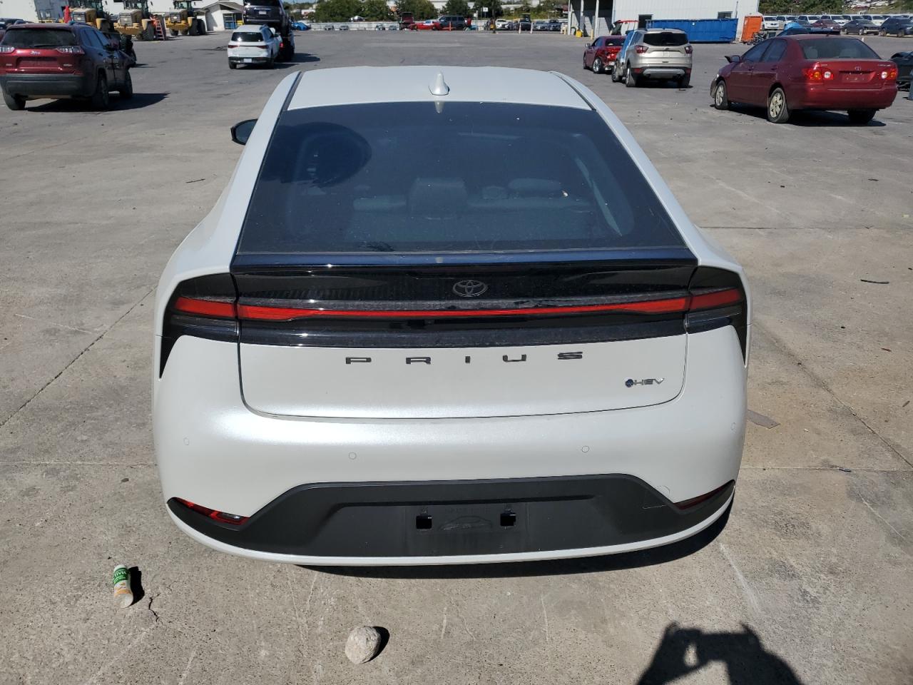 2023 TOYOTA PRIUS LE VIN:JTDADABU8P3007236