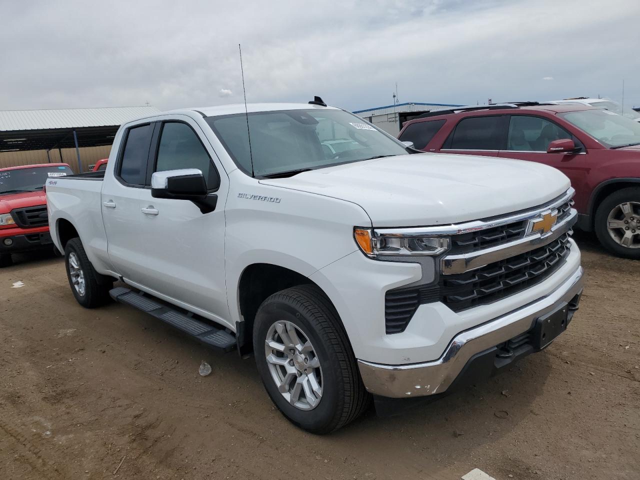 2024 CHEVROLET SILVERADO K1500 LT VIN:1GCRDDED0RZ176828