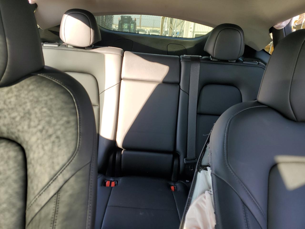 2023 TESLA MODEL Y  VIN:7SAYGDEE2PA103622