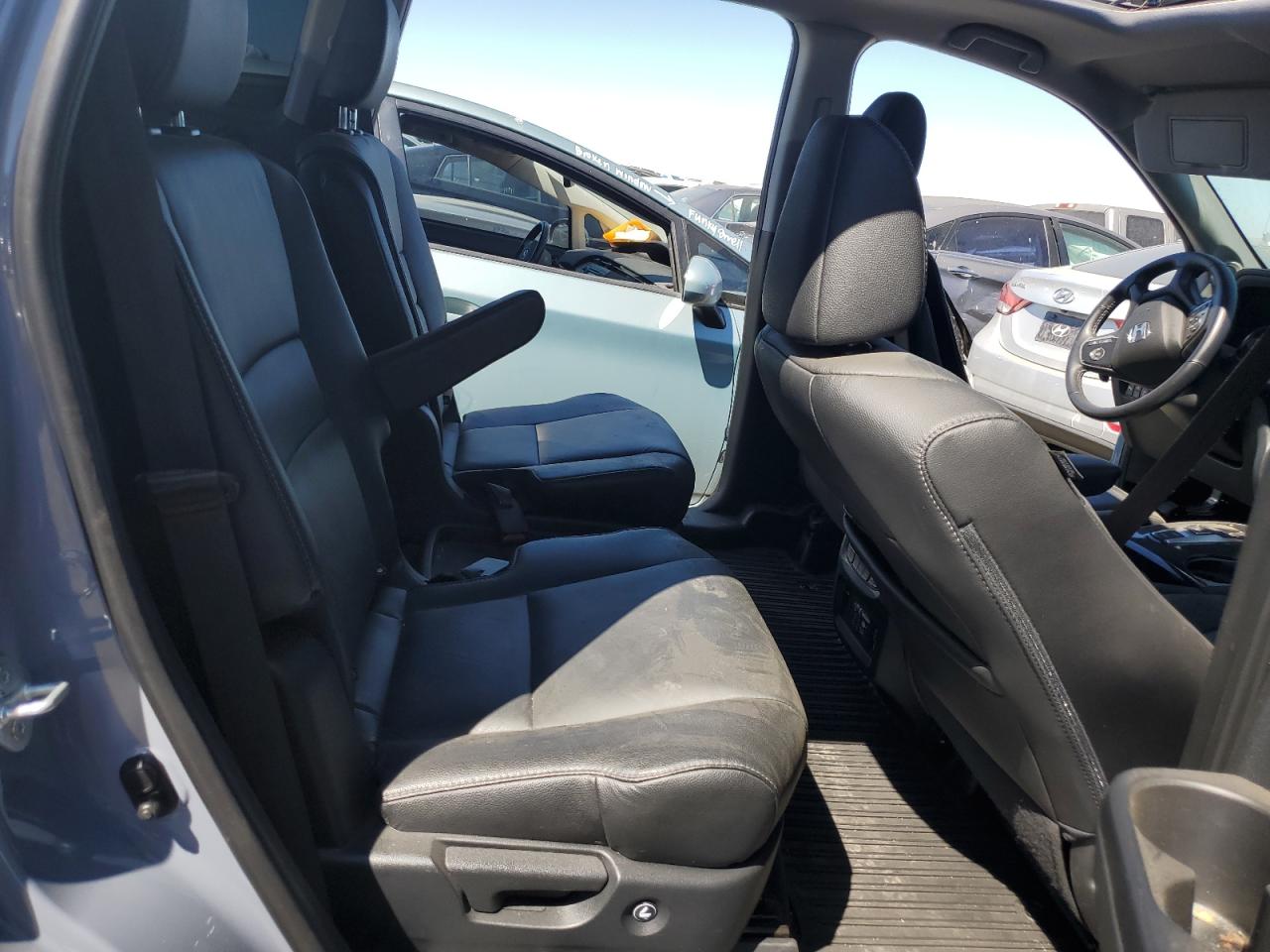 2022 HONDA PILOT TOURING VIN:5FNYF5H68NB014048