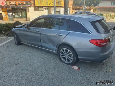 2016 Mercedes-Benz C 220 536KMWDDWH0FB9GF2 VIN:536KMWDDWH0FB9GF2