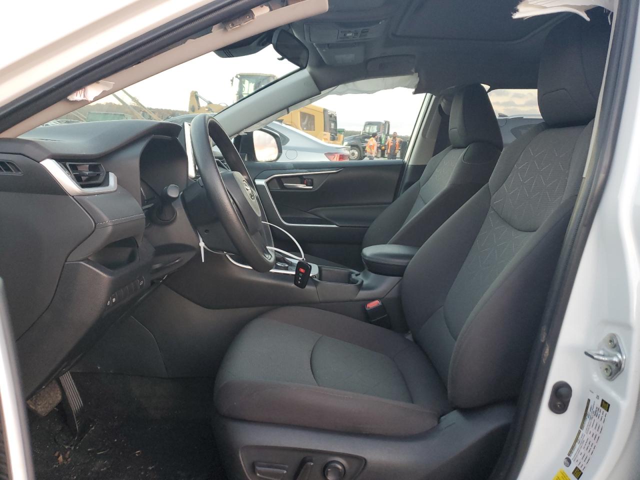2023 TOYOTA RAV4 XLE VIN:4T3RWRFV2PU102404