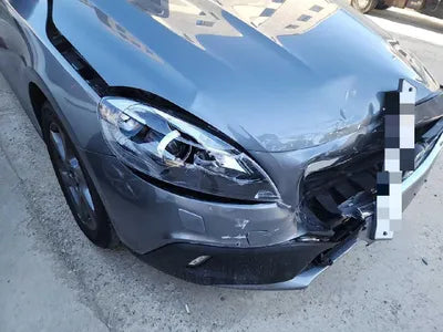 2016 Volvo V40 VIN: