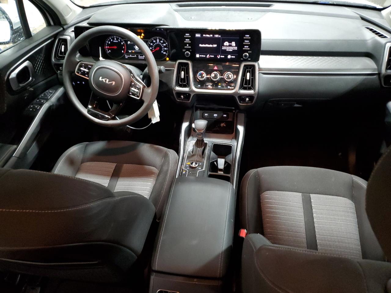 2022 KIA SORENTO LX VIN:5XYRGDLC5NG153460
