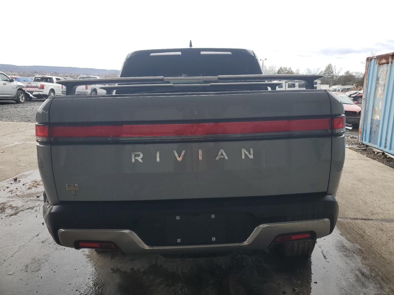 2022 RIVIAN R1T ADVENTURE VIN:7FCTGAAA2NN006053