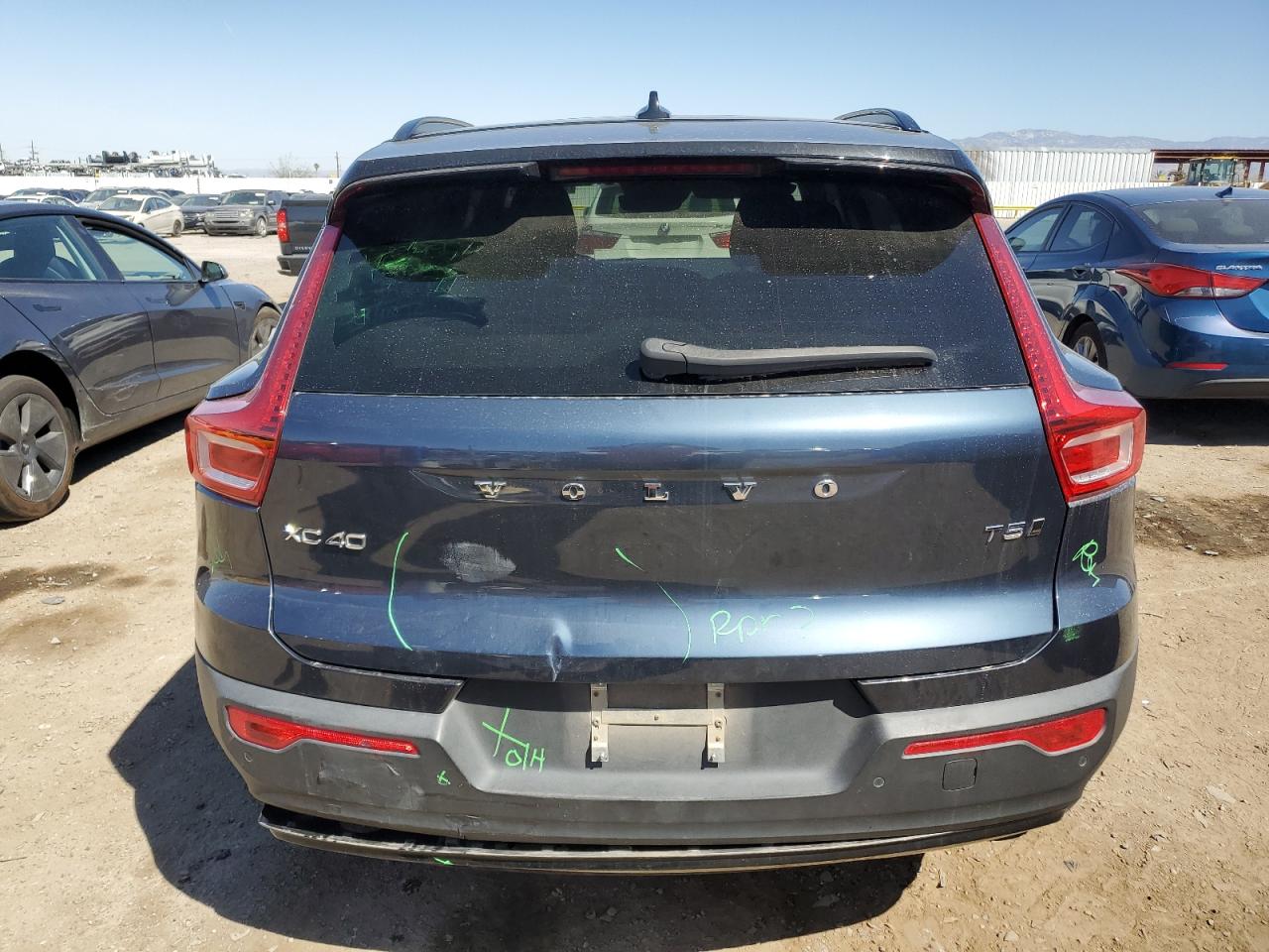 2022 VOLVO XC40 T5 R-DESIGN VIN:YV4162UM5N2695970