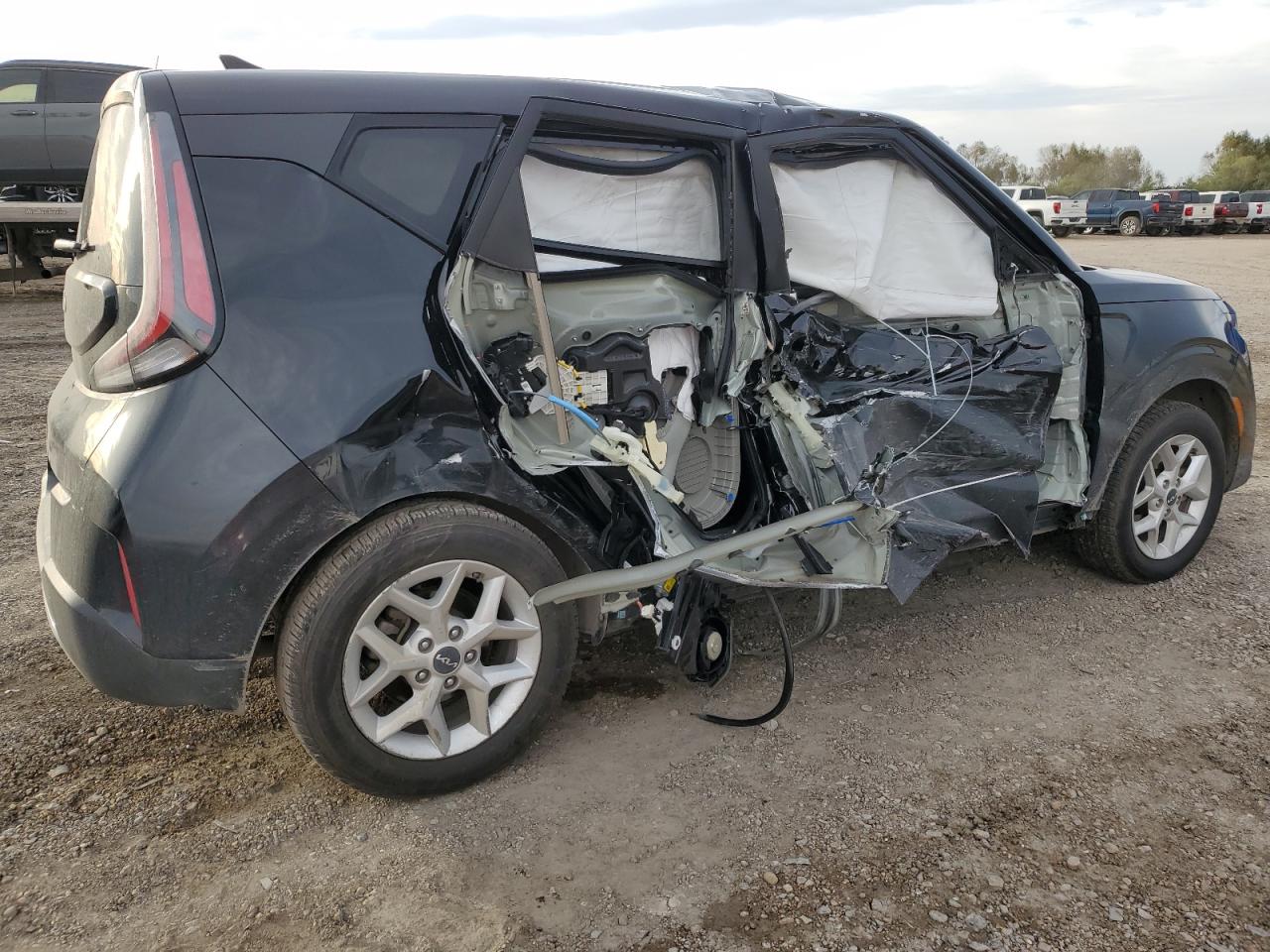 2023 KIA SOUL LX VIN:KNDJ23AU6P7841176