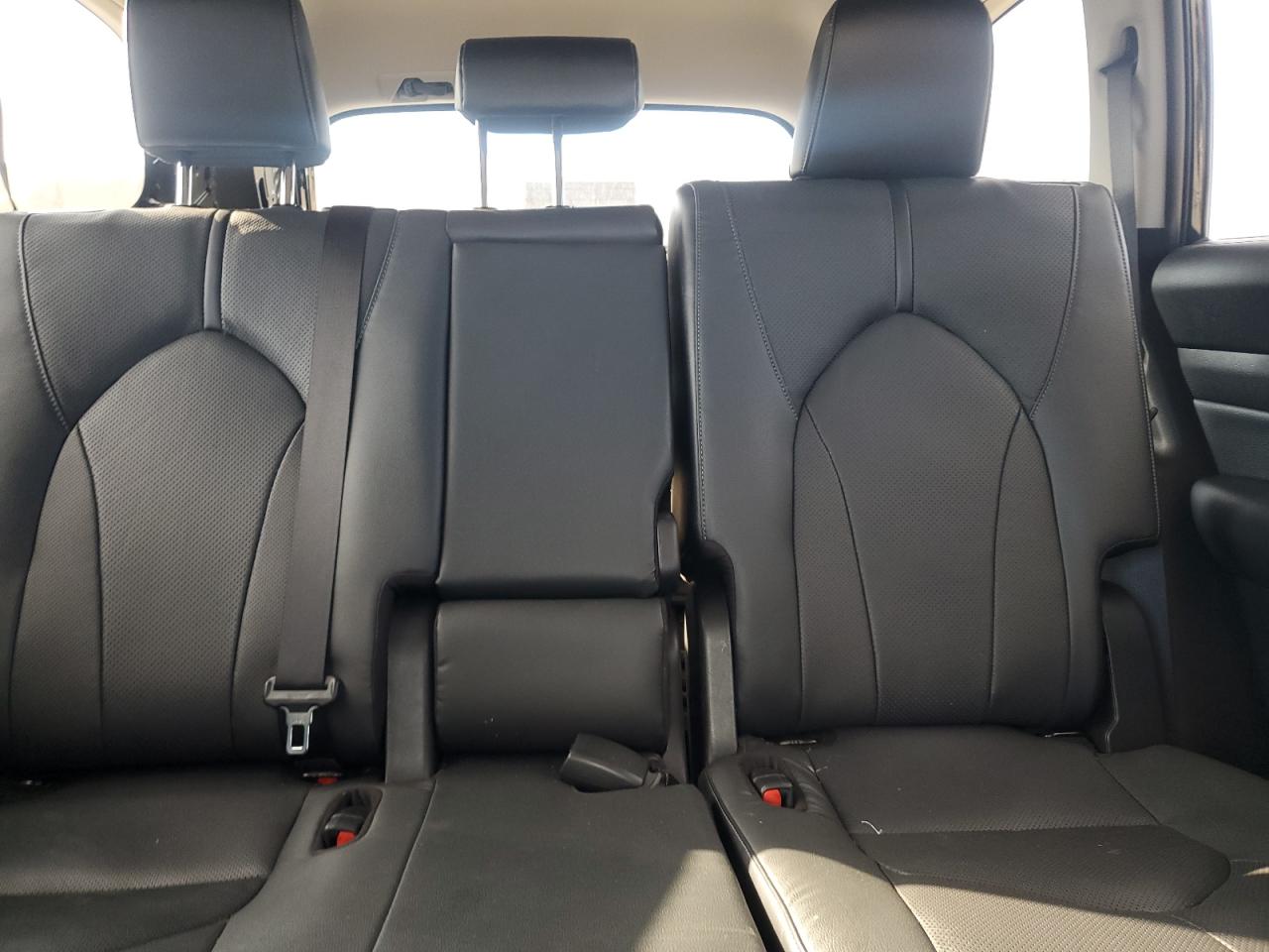 2024 TOYOTA GRAND HIGHLANDER XLE VIN:5TDACAB57RS006656