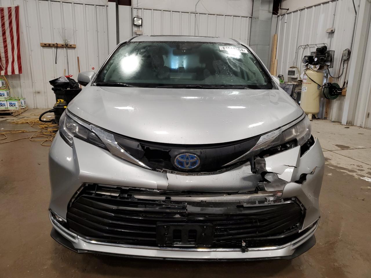 2023 TOYOTA SIENNA XLE VIN:5TDJSKFC3PS093292
