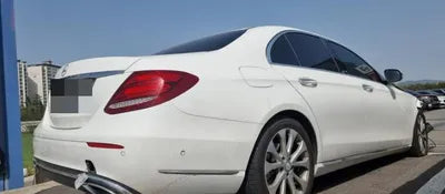 2017 Mercedes-Benz E 220 VIN: