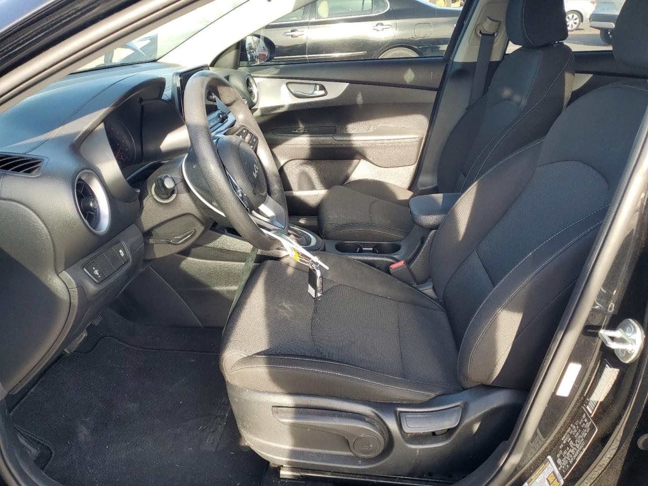 2023 KIA FORTE LX VIN:3KPF24AD8PE644201