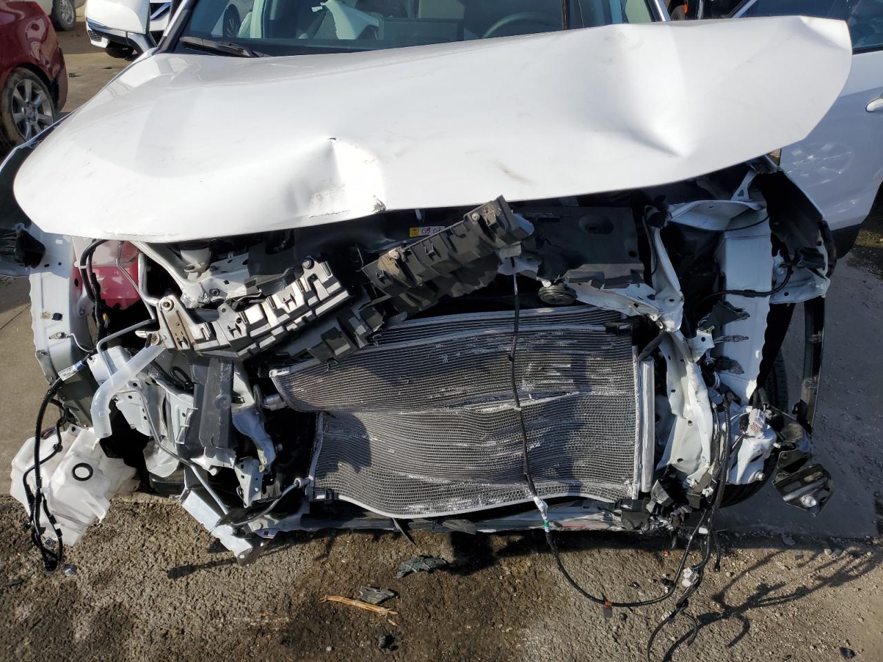 2022 TOYOTA RAV4 XLE VIN:2T3W1RFV6NC203820