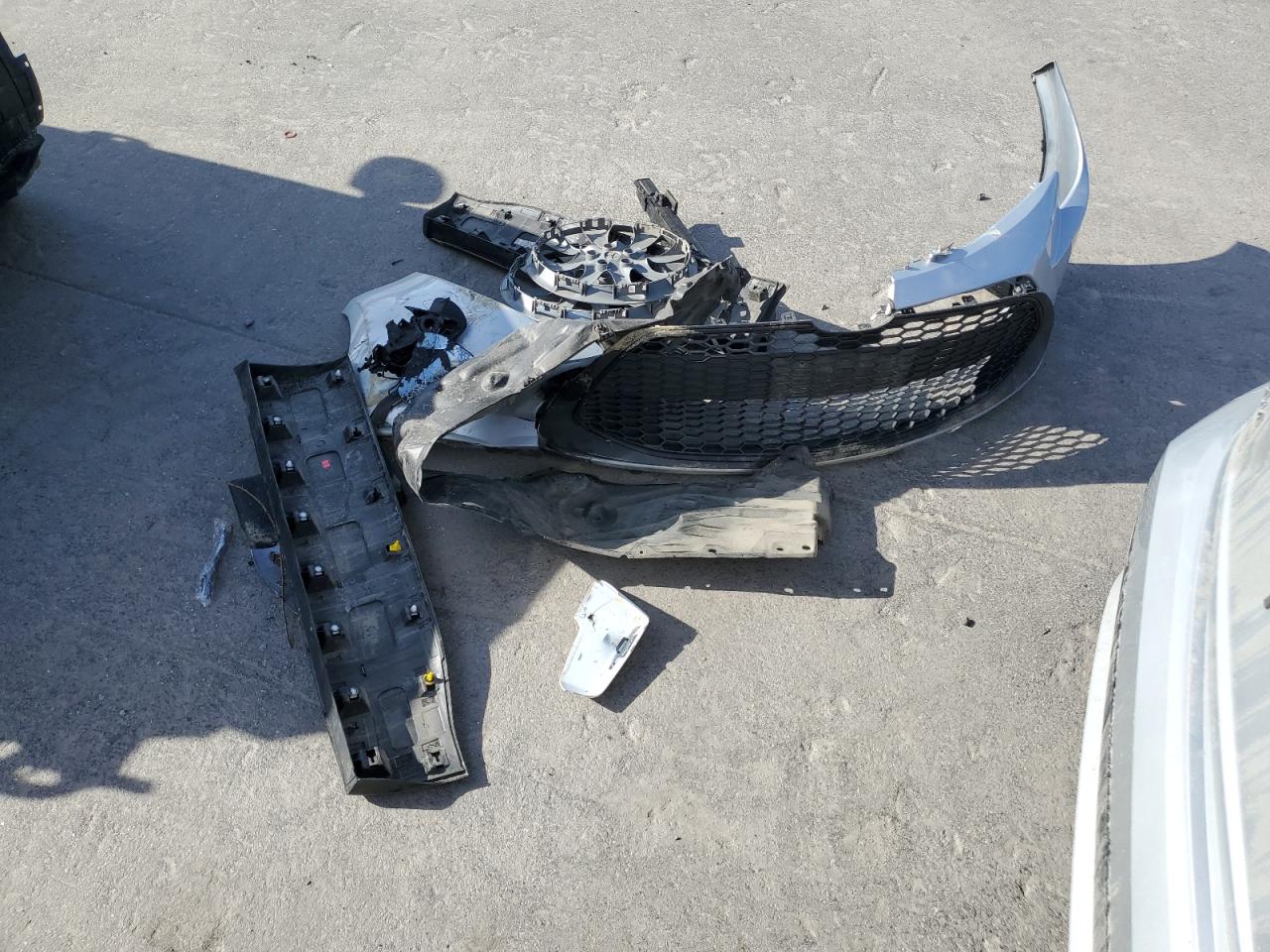 2022 TOYOTA COROLLA LE VIN:5YFEPMAE2NP347118