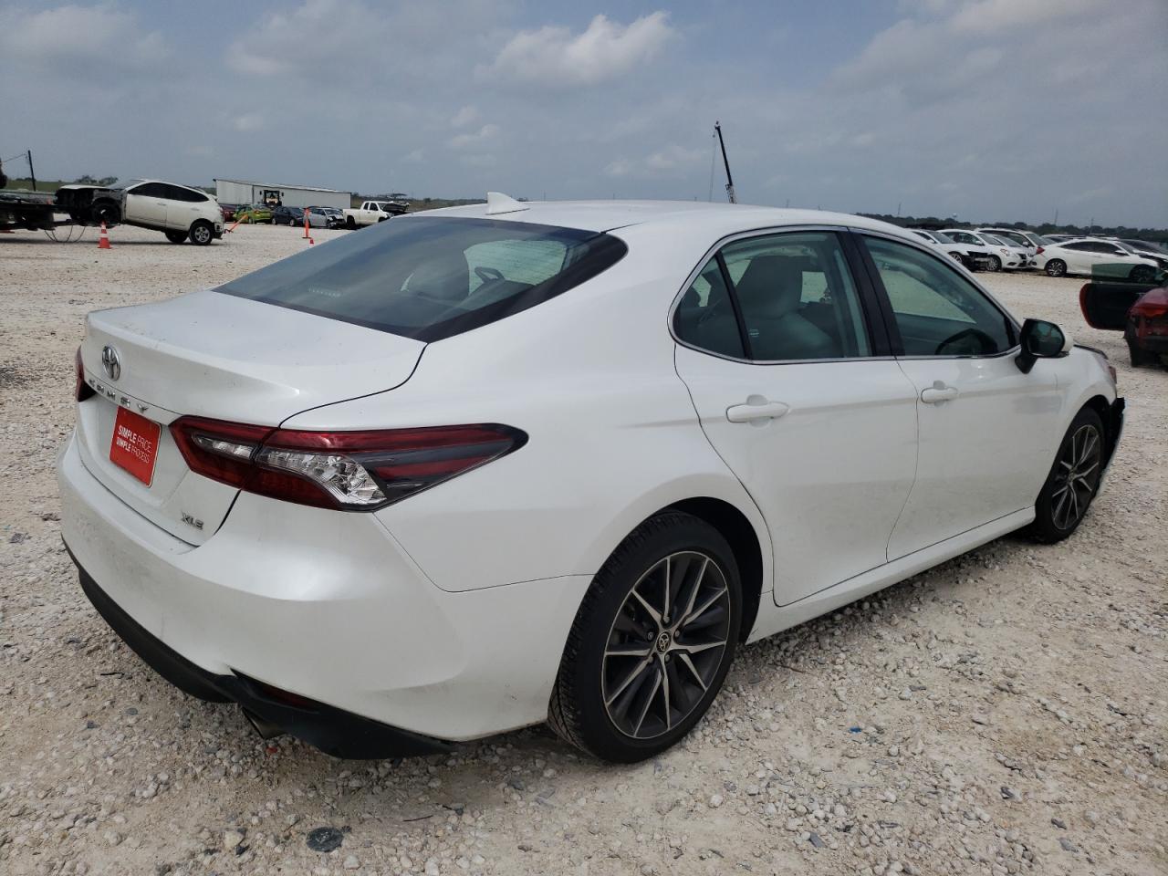 2022 TOYOTA CAMRY XLE VIN:4T1F11AK8NU703452