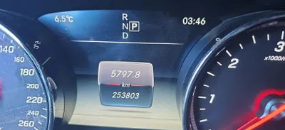 2017 Mercedes-Benz E 220 VIN: