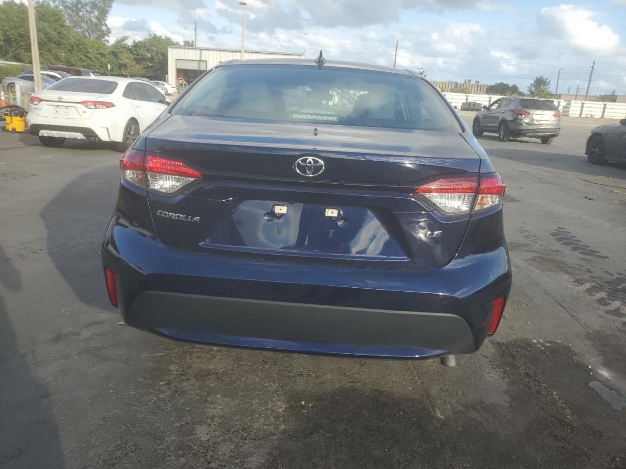 2022 TOYOTA COROLLA LE VIN:5YFEPMAE7NP381247