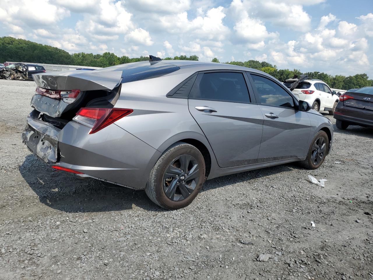 2023 HYUNDAI ELANTRA SEL VIN:KMHLM4AG2PU469657