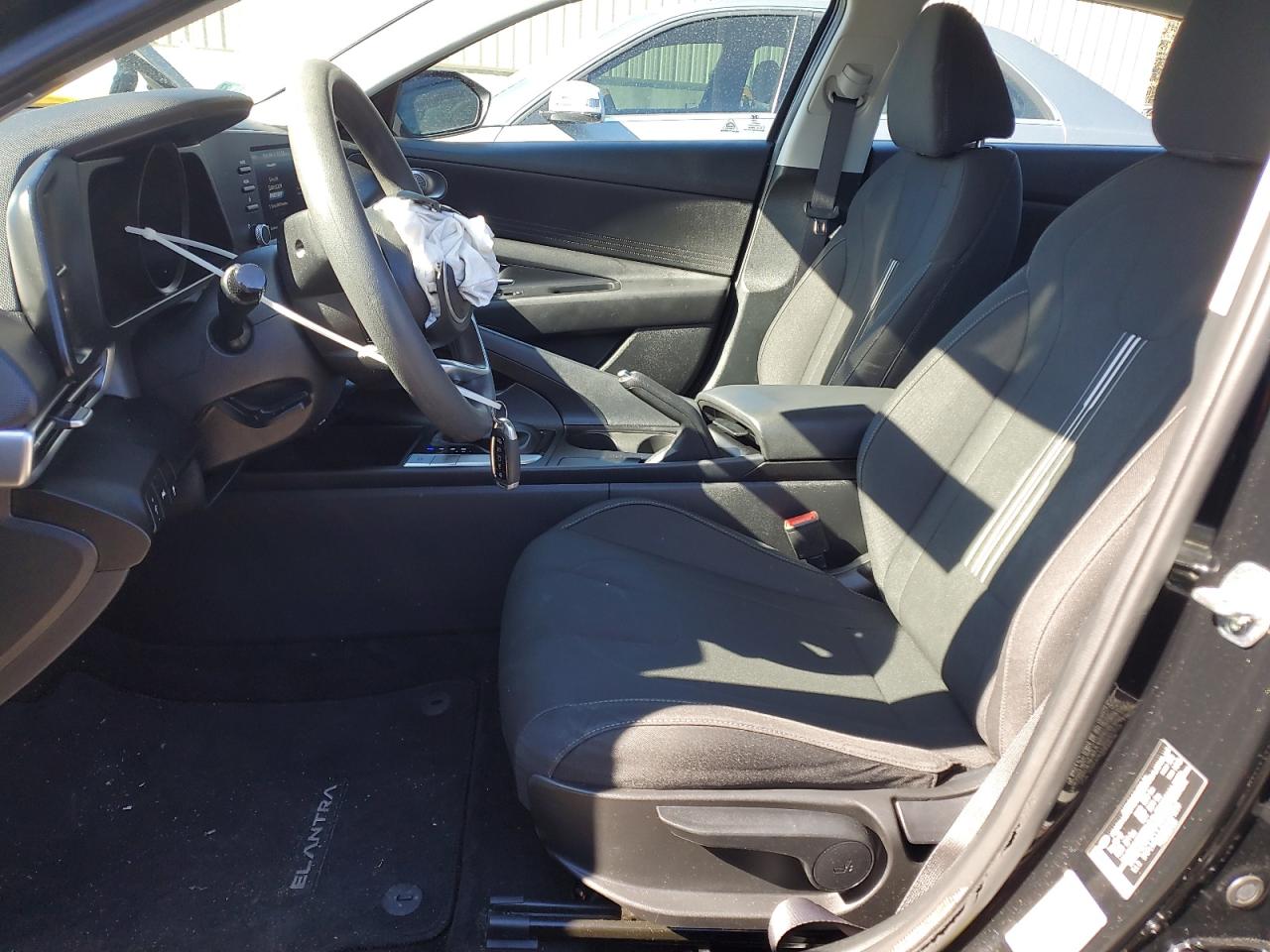 2022 HYUNDAI ELANTRA SEL VIN:5NPLM4AG0NH073559