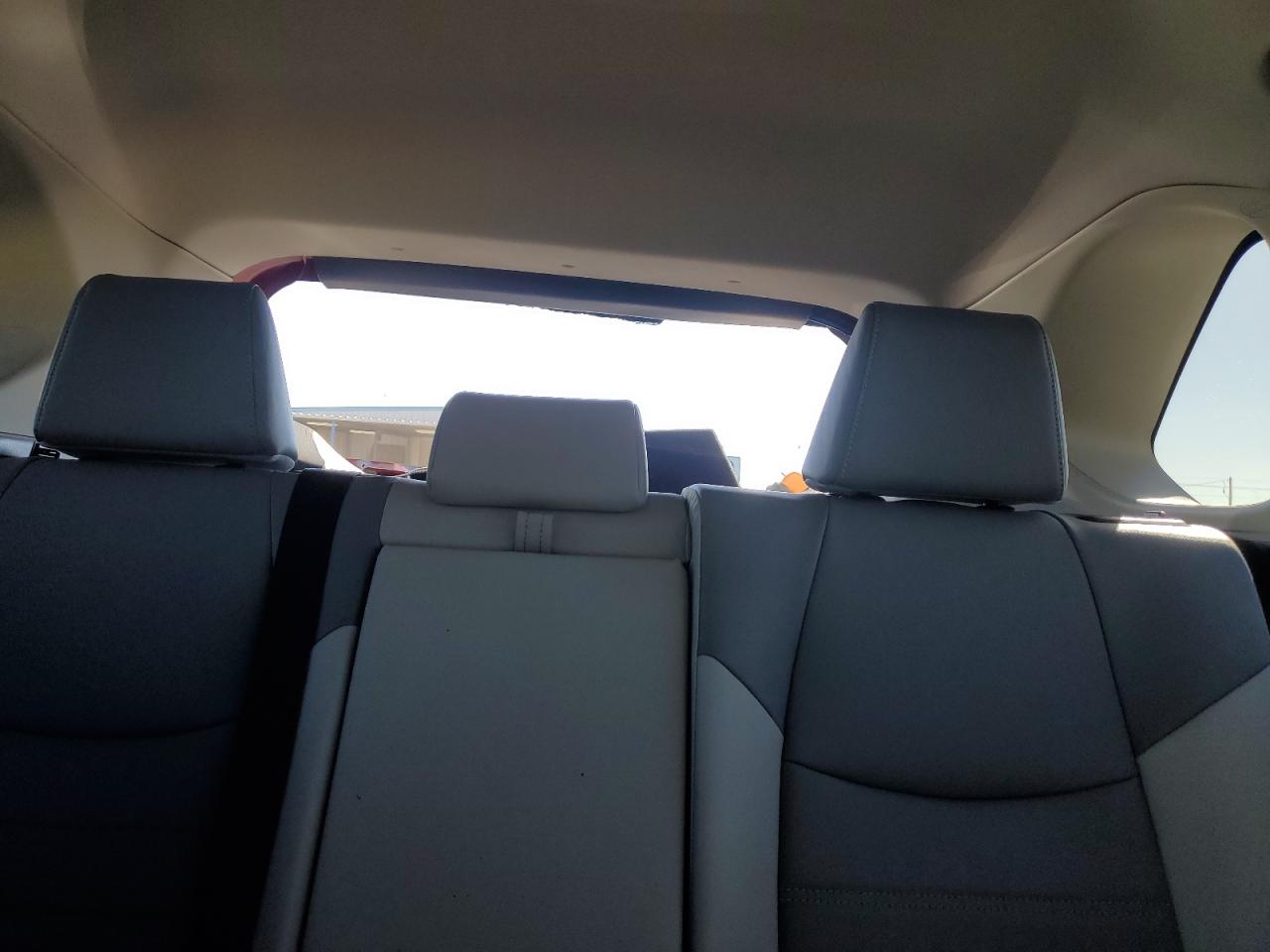 2024 TOYOTA RAV4 XLE PREMIUM VIN:JTMB6RFVXRD120389