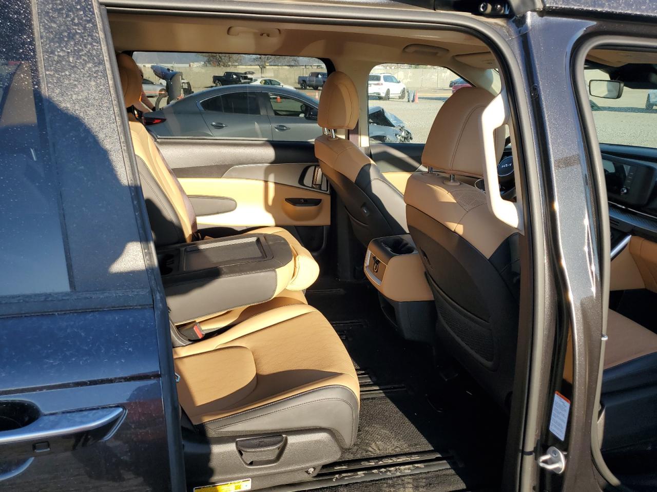 2024 KIA CARNIVAL LX VIN:KNDNB4H31R6441748