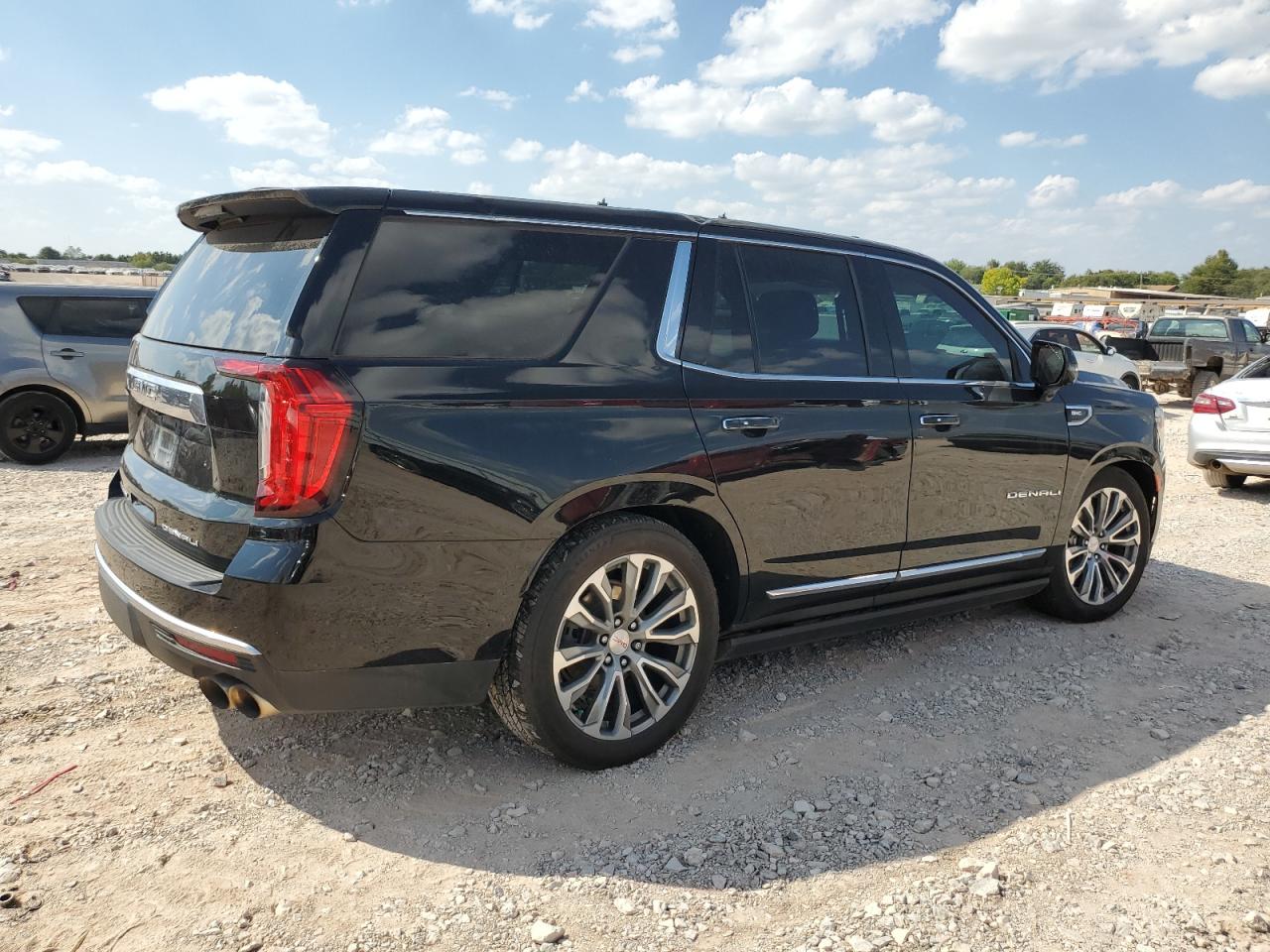2022 GMC YUKON DENALI VIN:1GKS2DKL0NR115352