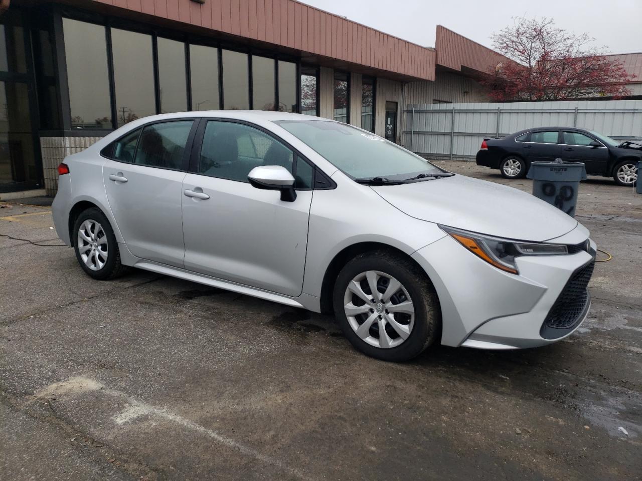 2022 TOYOTA COROLLA LE VIN:5YFEPMAE6NP330581