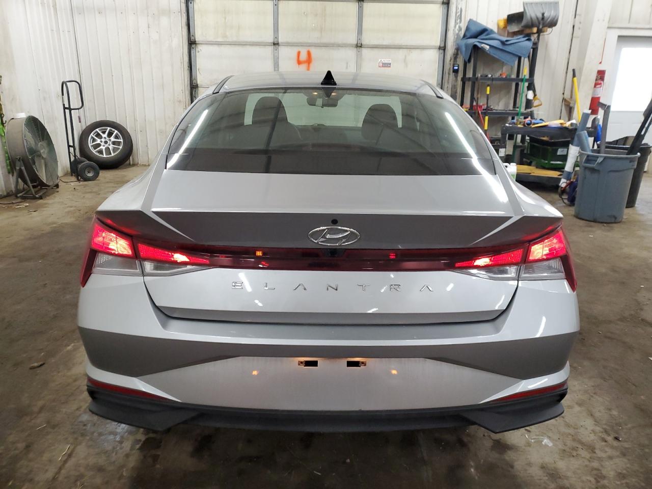 2022 HYUNDAI ELANTRA SEL VIN:5NPLM4AG7NH076541