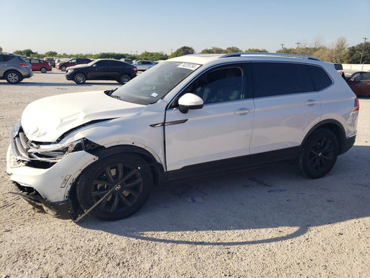 2022 VOLKSWAGEN TIGUAN SE VIN:3VV3B7AX3NM085076