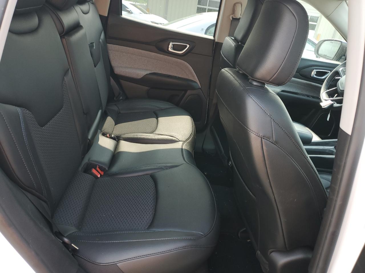2022 JEEP COMPASS LATITUDE VIN:3C4NJDBB3NT131958