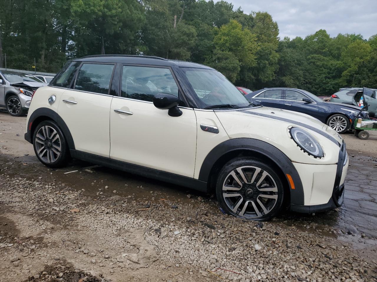 2023 MINI COOPER S VIN:WMW53DK01P2S88334