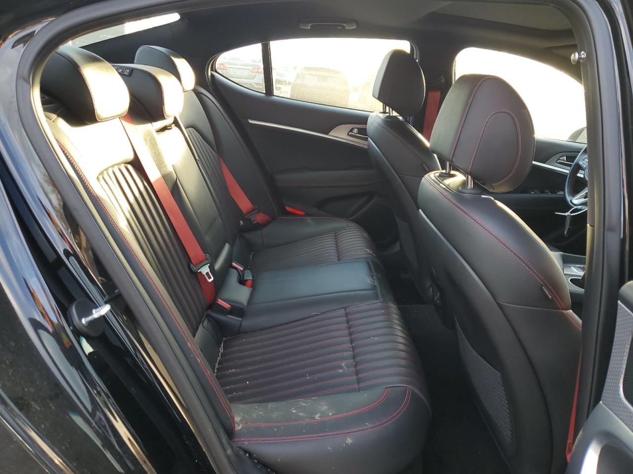 2022 GENESIS G70 BASE VIN:KMTG54TE0NU085311