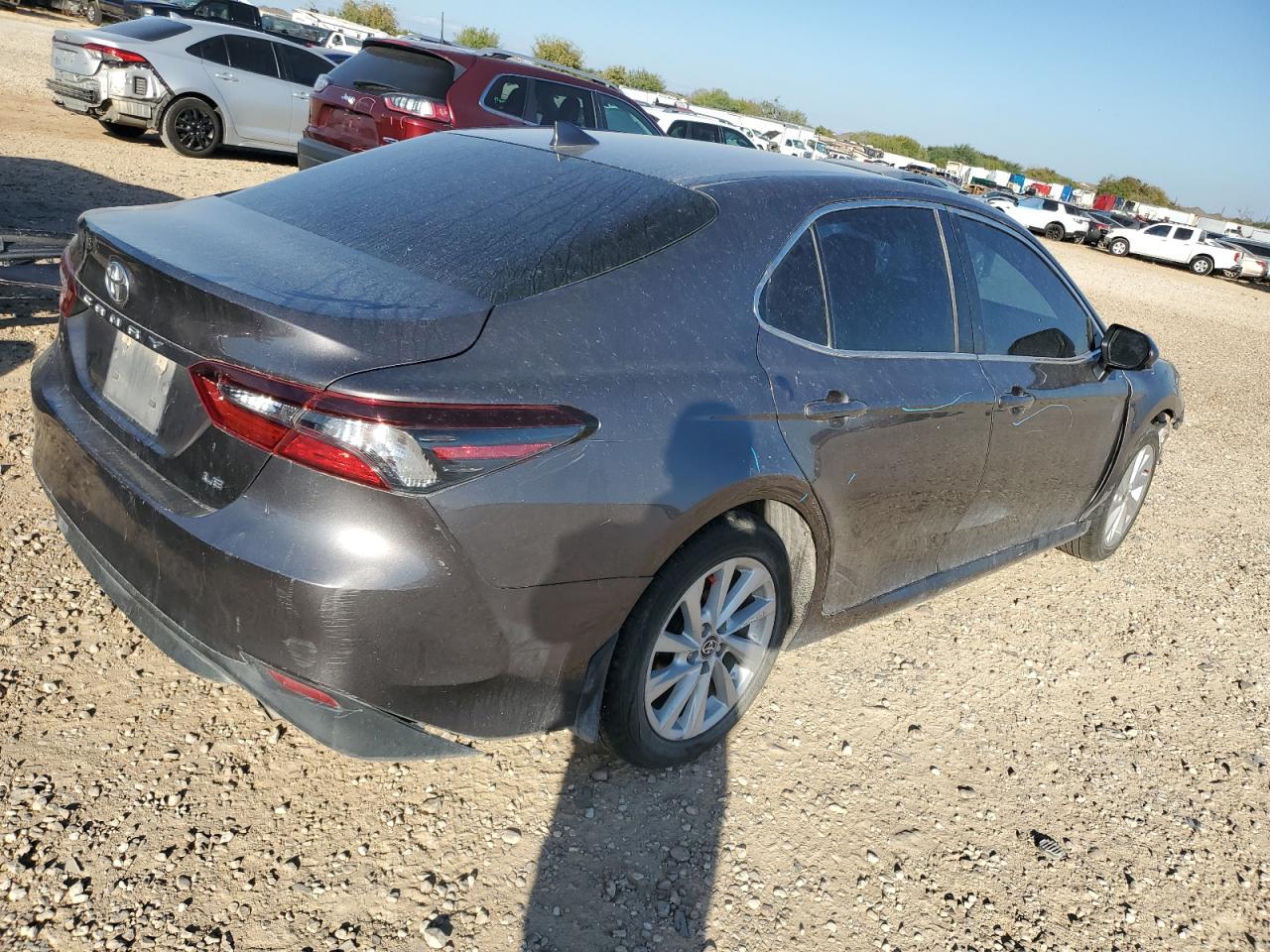 2022 TOYOTA CAMRY LE VIN:4T1C11AK2NU672654