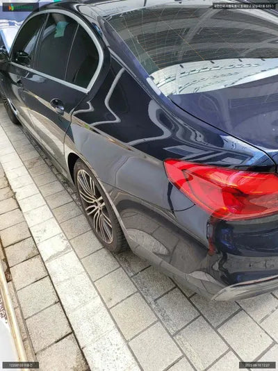 2019 BMW 530 WBAJD3101KWW43267 VIN:WBAJD3101KWW43267