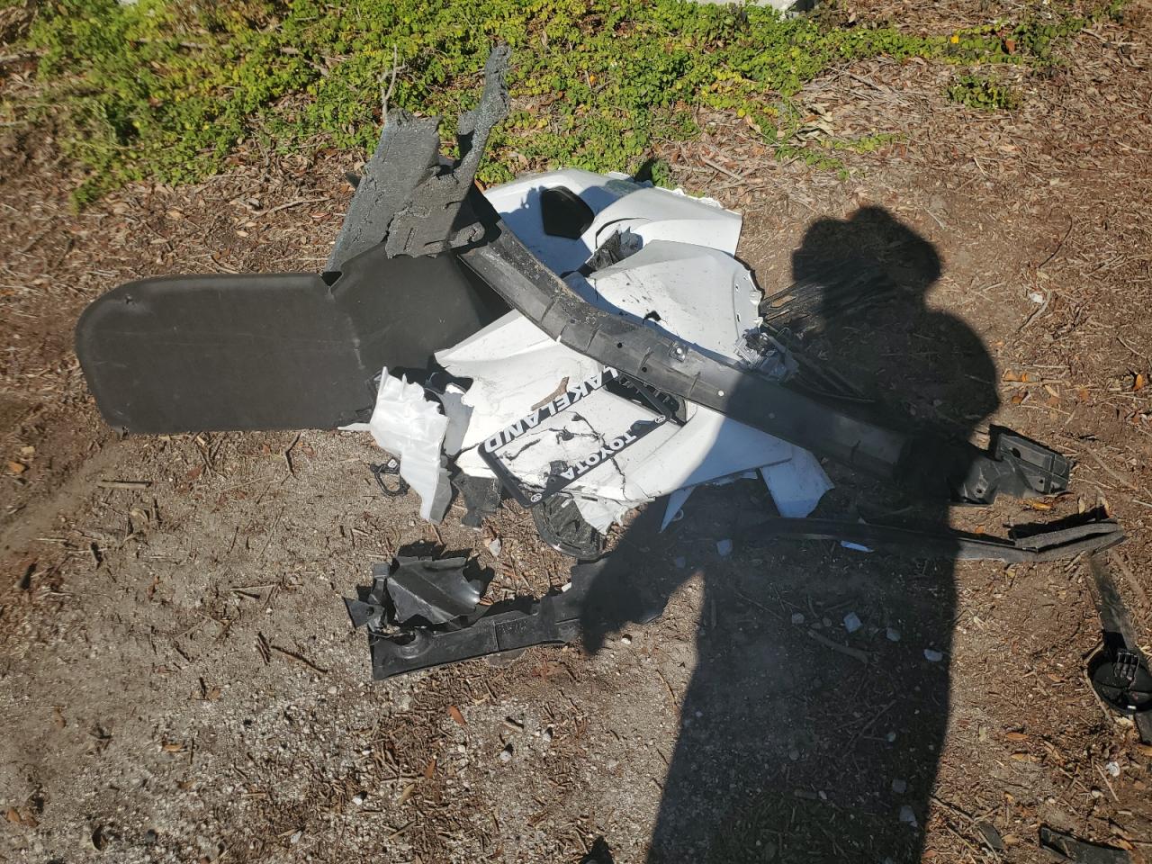 2024 TOYOTA RAV4 XLE VIN:2T3RWRFV2RW205535