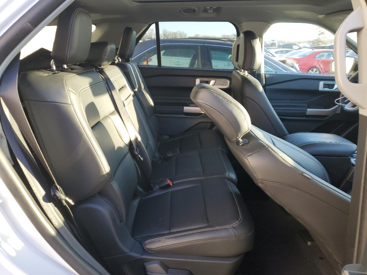 2024 FORD EXPLORER XLT VIN:1FMSK8DH1RGA43425