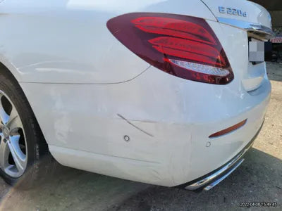 2016 Mercedes-Benz E 220 VIN: