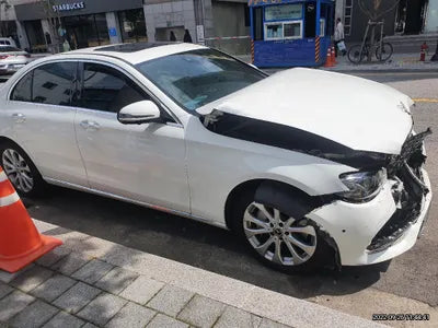 2019 Mercedes-Benz E 300 WDDZF4JB9KA577125 VIN:WDDZF4JB9KA577125