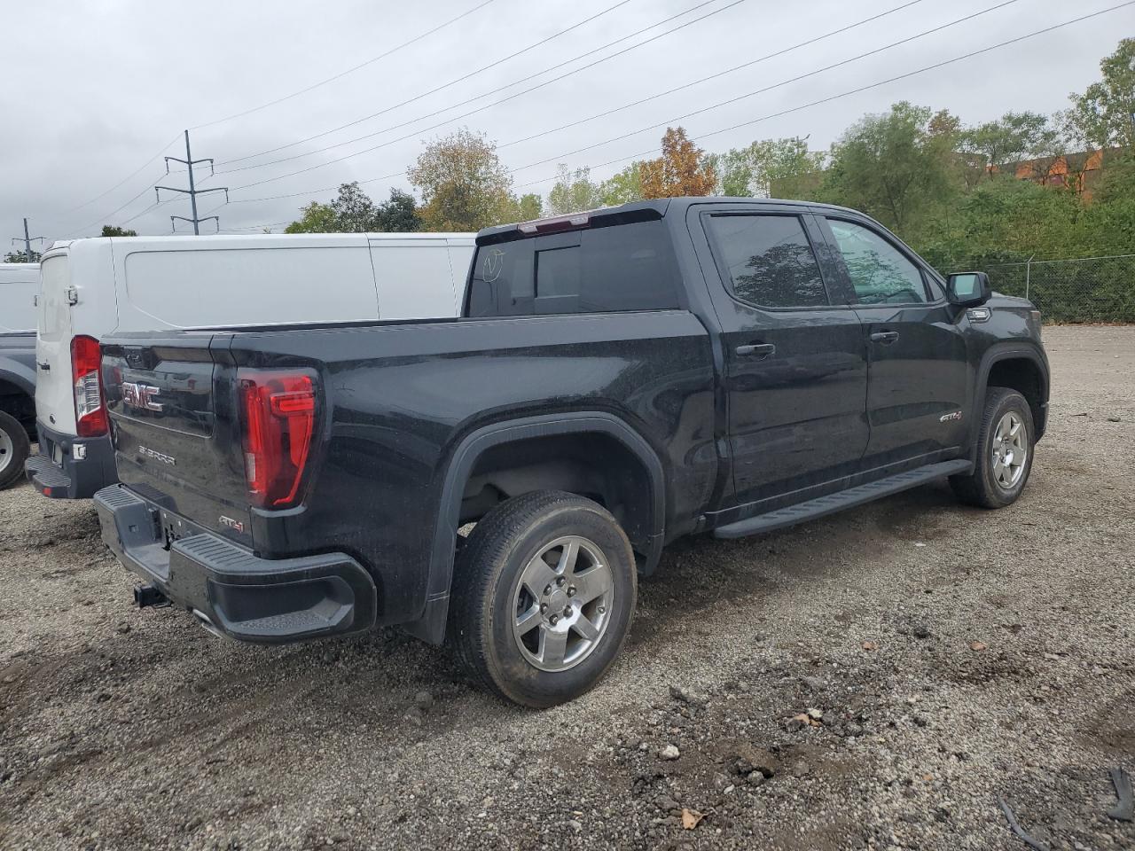 2022 GMC SIERRA K1500 AT4 VIN:3GTUUEET7NG642160