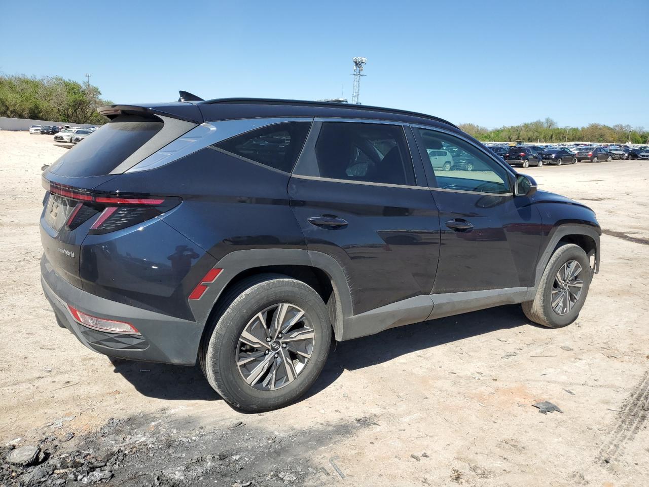 2022 HYUNDAI TUCSON BLUE VIN:KM8JBCA13NU022318