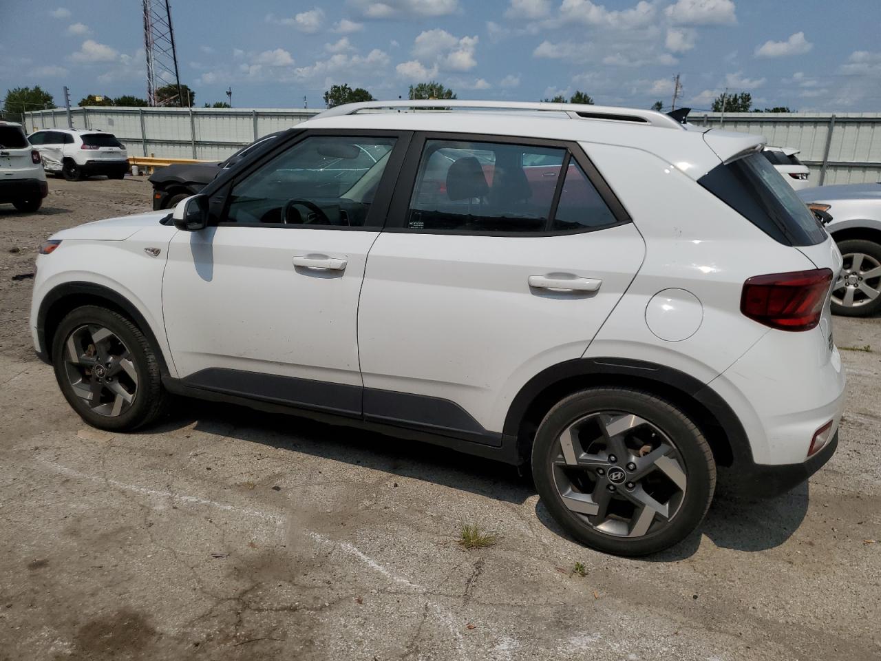 2022 HYUNDAI VENUE SEL VIN:KMHRC8A30NU134377