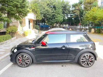2022 MINI Cooper VIN: