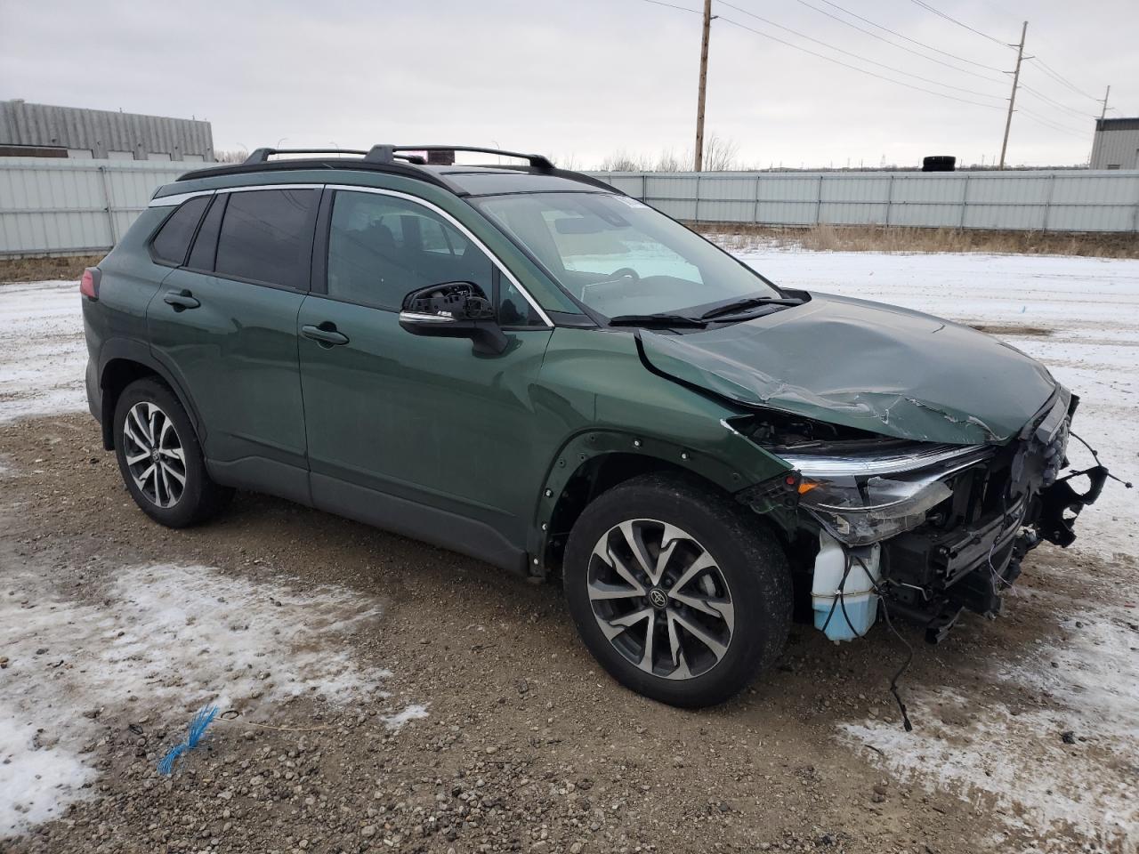 2022 TOYOTA COROLLA CROSS XLE VIN:7MUDAABG4NV040767