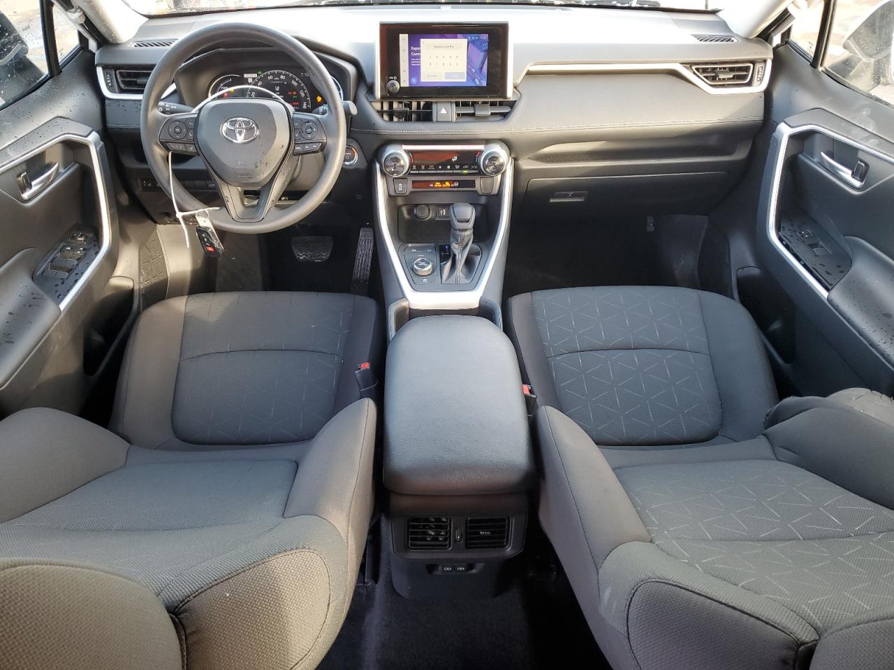 2024 TOYOTA RAV4 XLE VIN:2T3RWRFV5RW240506