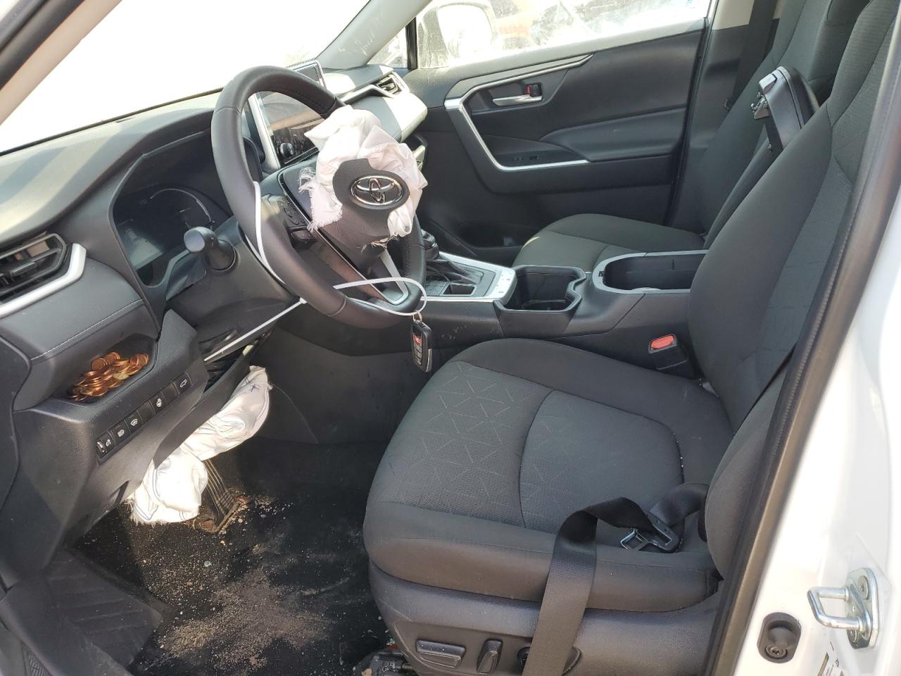 2024 TOYOTA RAV4 XLE VIN:2T3P1RFV0RW423057
