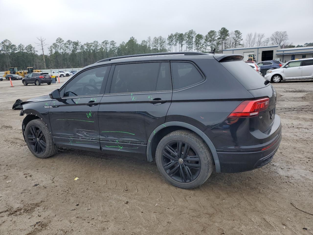 2022 VOLKSWAGEN TIGUAN SE R-LINE BLACK VIN:3VVCB7AX1NM033977