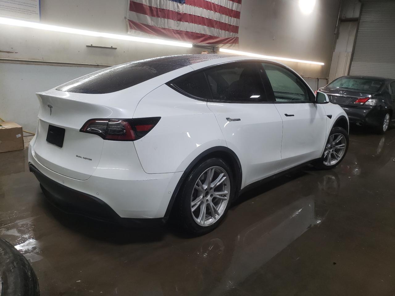 2022 TESLA MODEL Y  VIN:7SAYGDEEXNF324434