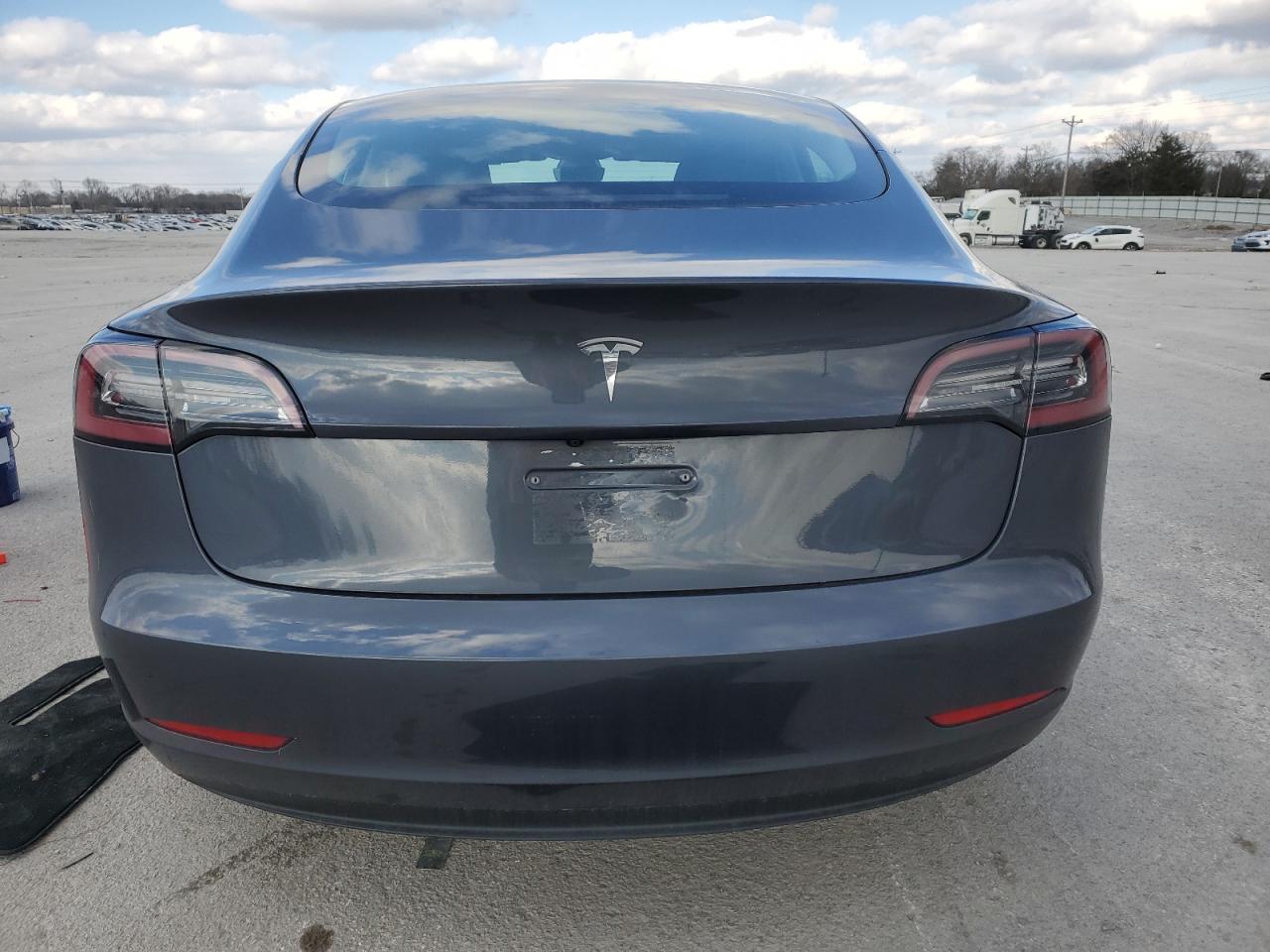 2023 TESLA MODEL 3  VIN:5YJ3E1EAXPF448067