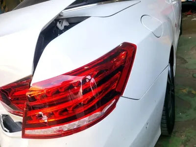 2016 Mercedes-Benz E 200 VIN: