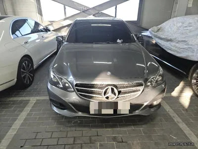 2015 Mercedes-Benz E 220 VIN: